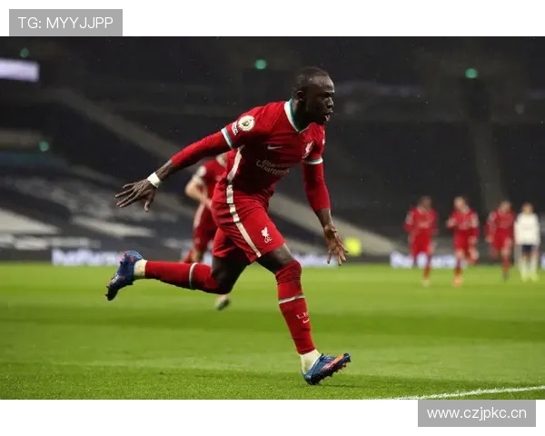 萨拉赫与马内:战术角色冲突及更衣室矛盾解析 萨拉赫与马内:战术角色冲突及更衣室矛盾解析