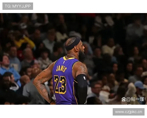 拉里·伯德关键时刻三分效率提升明显胜过詹姆斯